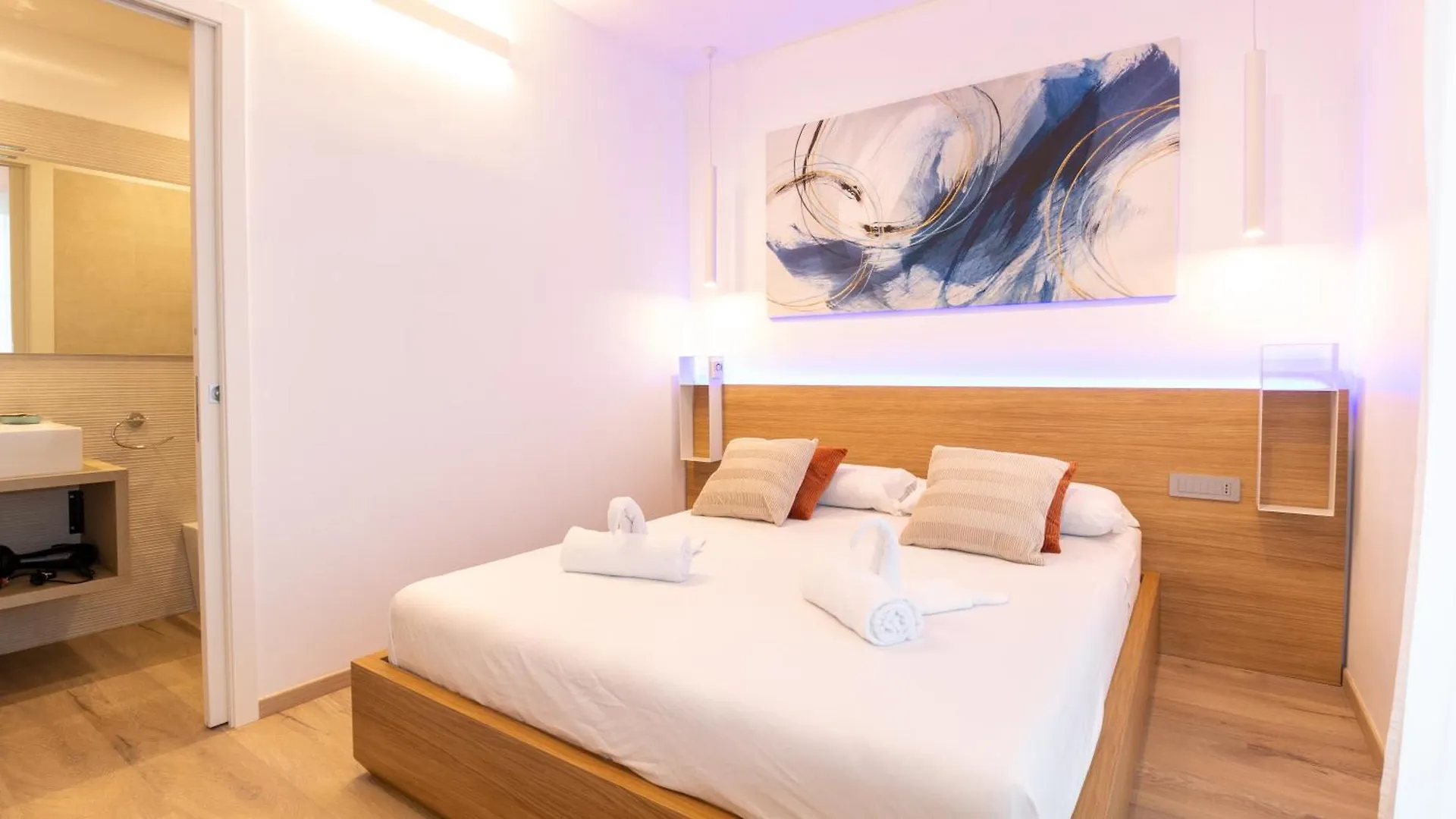 Galleria Roma Art Guesthouse 오리스타노