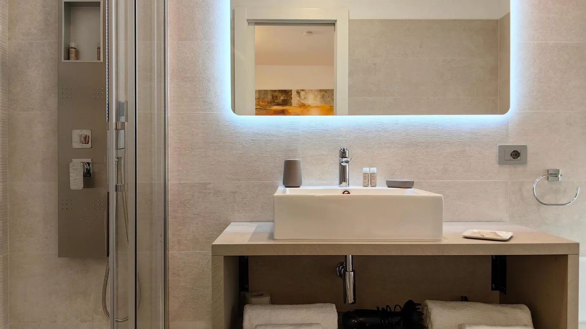 Pensión Galleria Roma Art Guesthouse Oristano Italia